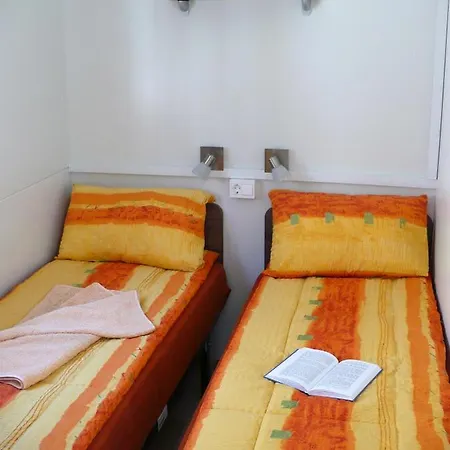 Victoria Mobilehome In Stella Del Sud Campsite Foce Varano